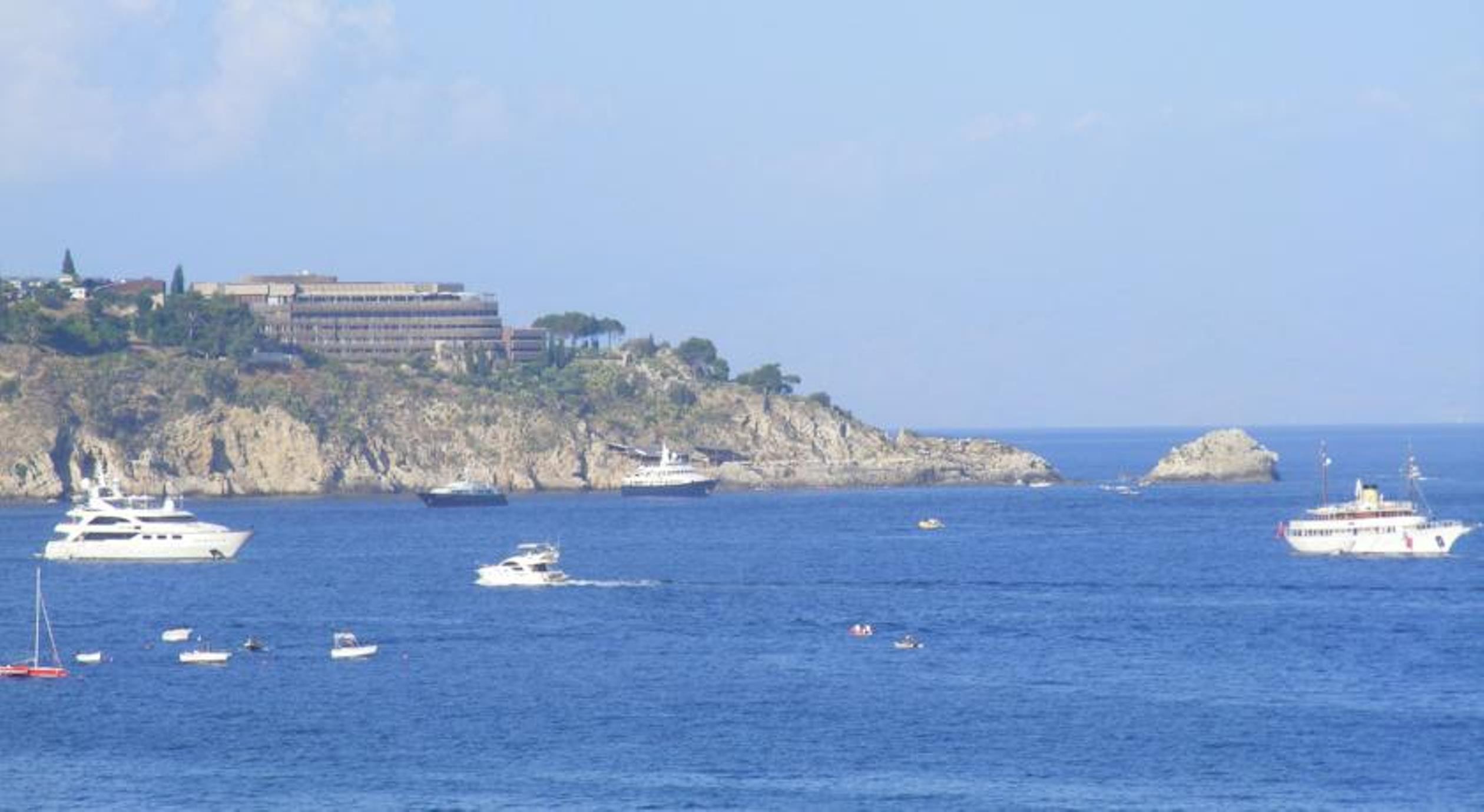 Hotel Sabbie D'Oro Giardini Naxos Eksteriør billede