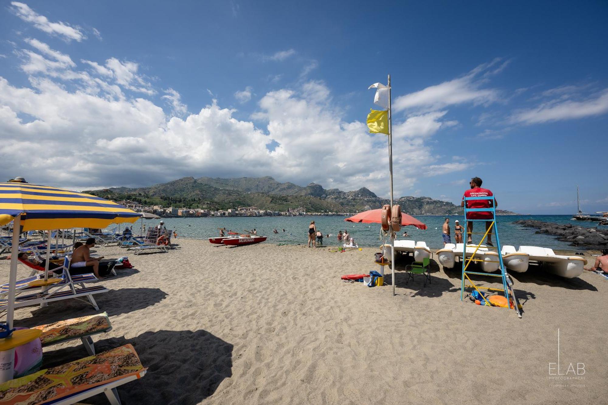 Hotel Sabbie D'Oro Giardini Naxos Eksteriør billede
