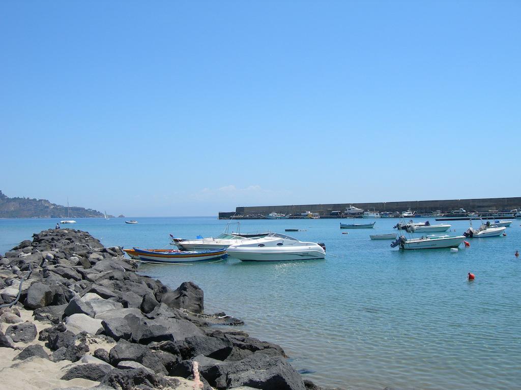 Hotel Sabbie D'Oro Giardini Naxos Eksteriør billede